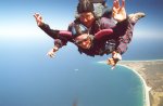 gal/Holidays_and_Trips/Oz_2002/Sky_Dive_Byron_Bay/_thb_oz2-01.jpg