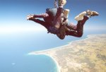 gal/Holidays_and_Trips/Oz_2002/Sky_Dive_Byron_Bay/_thb_oz2-12.jpg